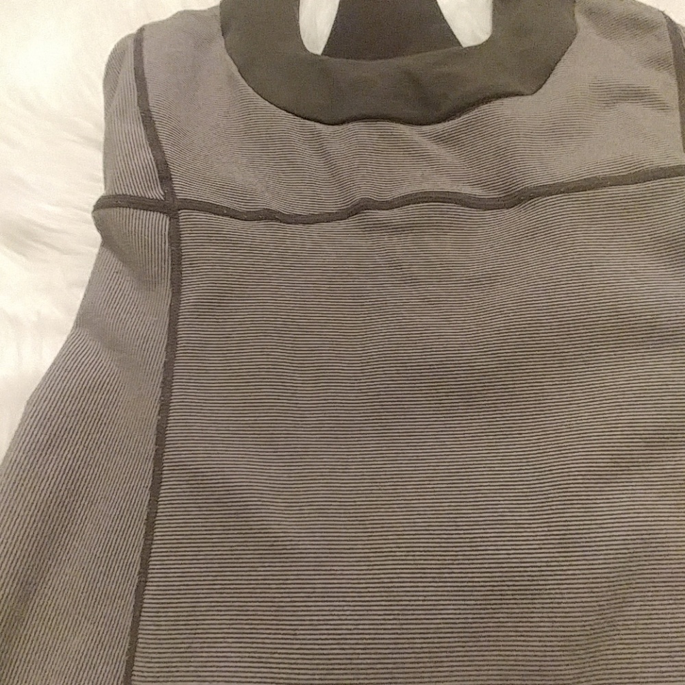 Lululemon top - Picture 2 of 5